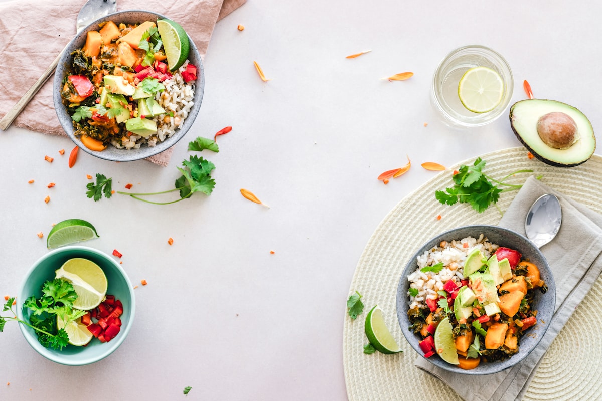 Salmon fillet with quinoa and green vegetables